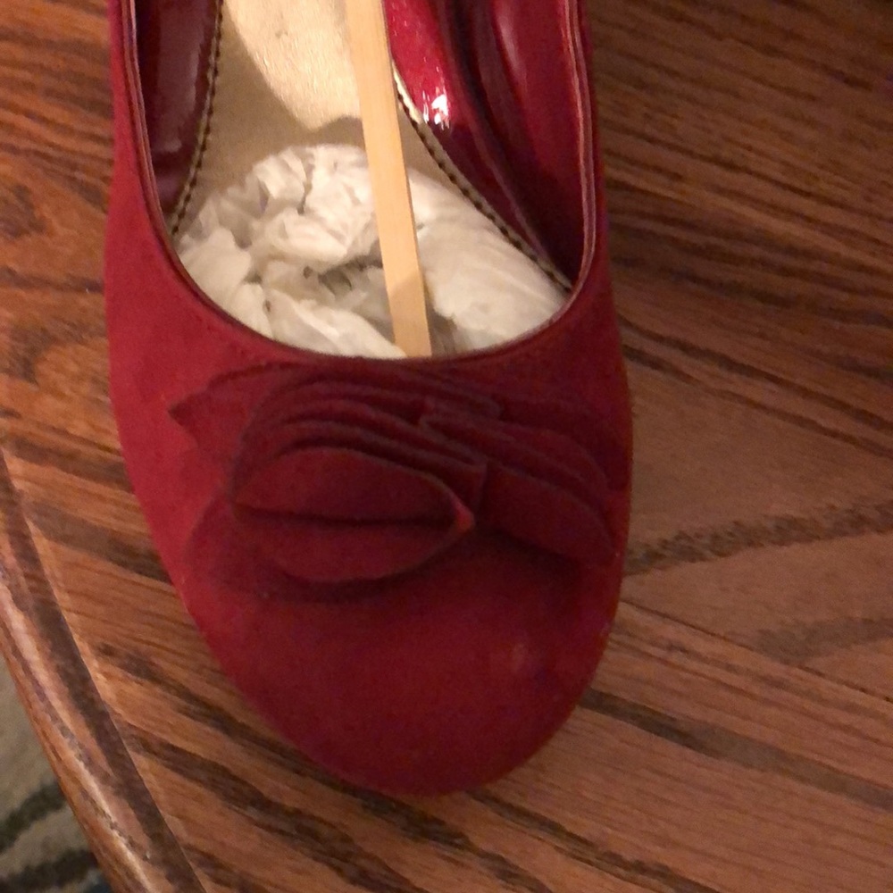 Red pumps - Picture 4 of 6